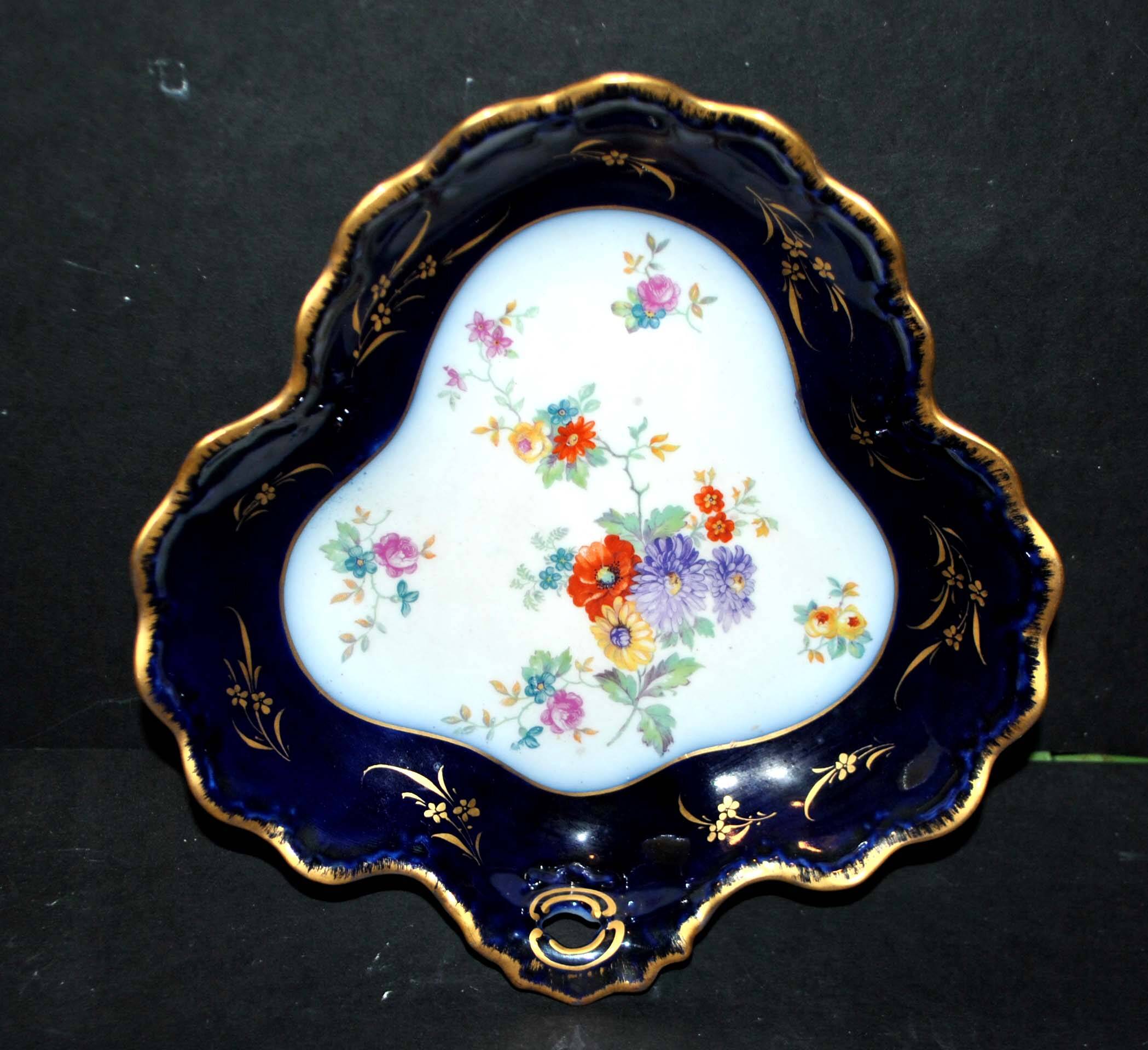 Cobalt blue polylobed basket bowl in LIMOGES Pallas porcelain 1930-40