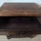 Buffet bas ancien en bois massif