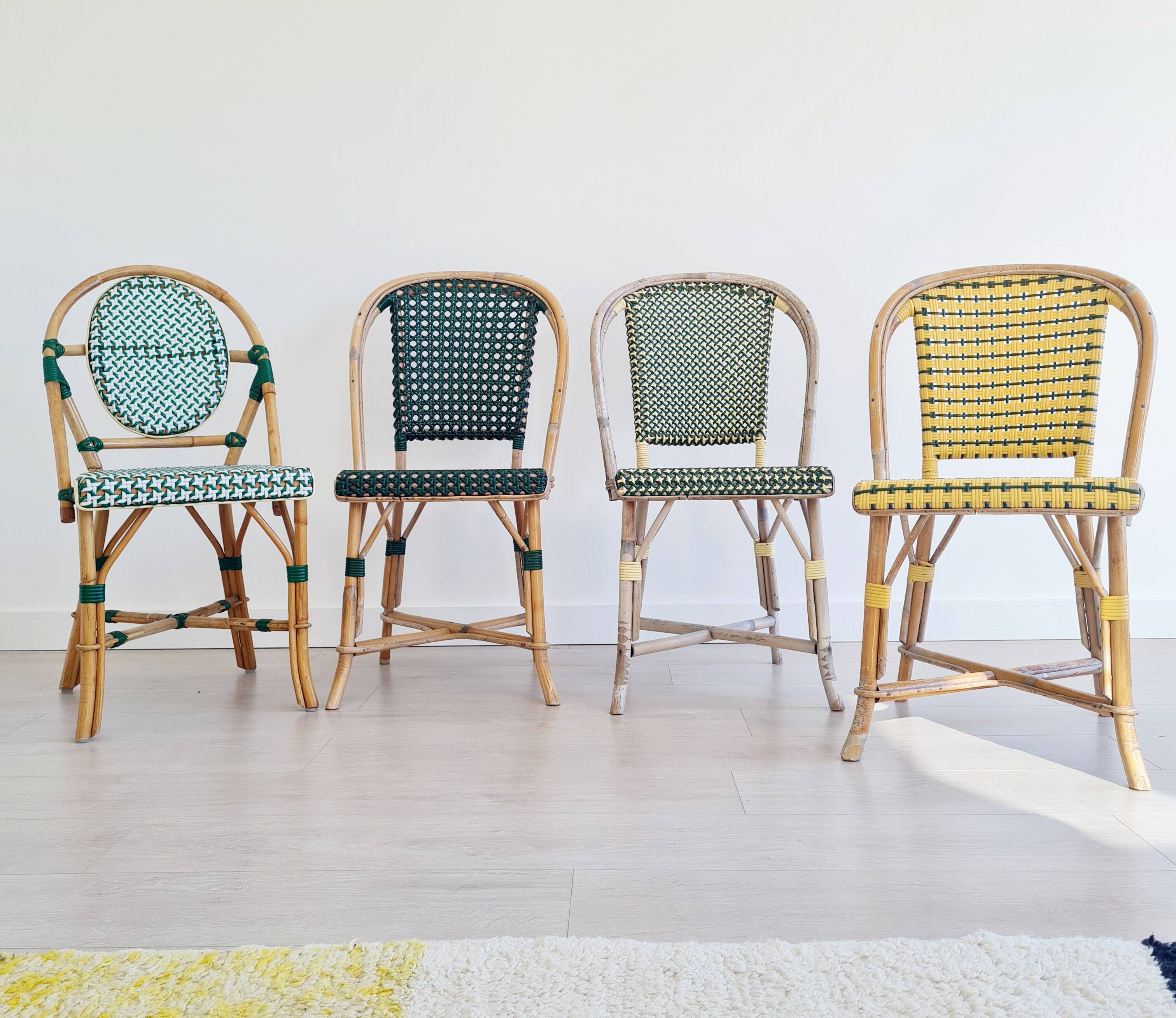 Chaises bistrot en rotin et scoubidou - vert