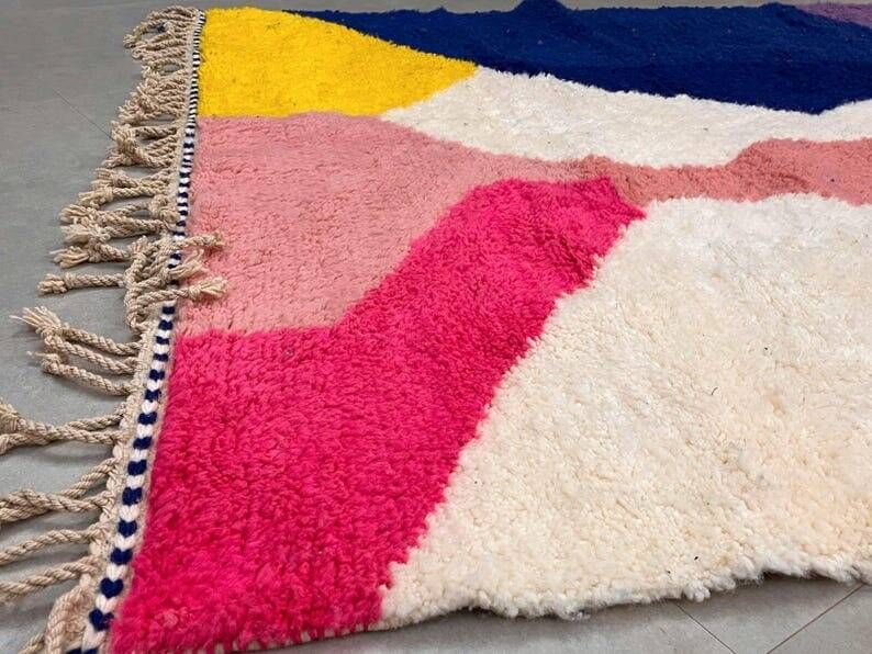 Handmade pure wool rug, size 1.5/2.5 m.