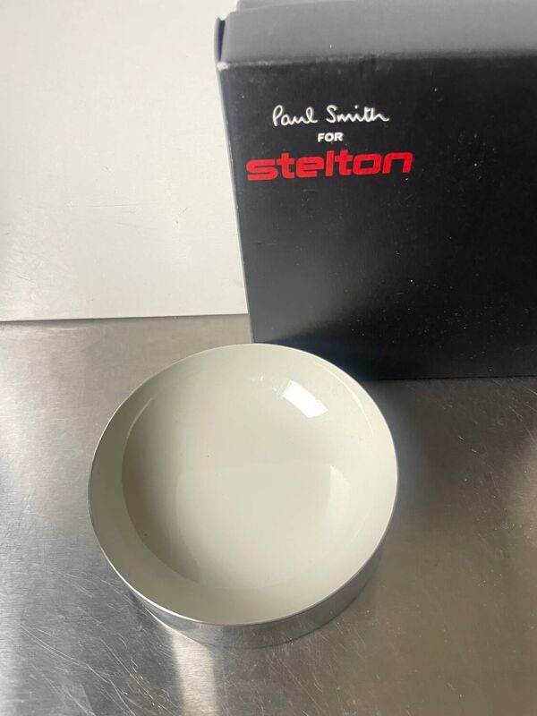 Paul Smith pour Stelton en acier inoxydable avec bol en émail gris, plume jamais utilisée