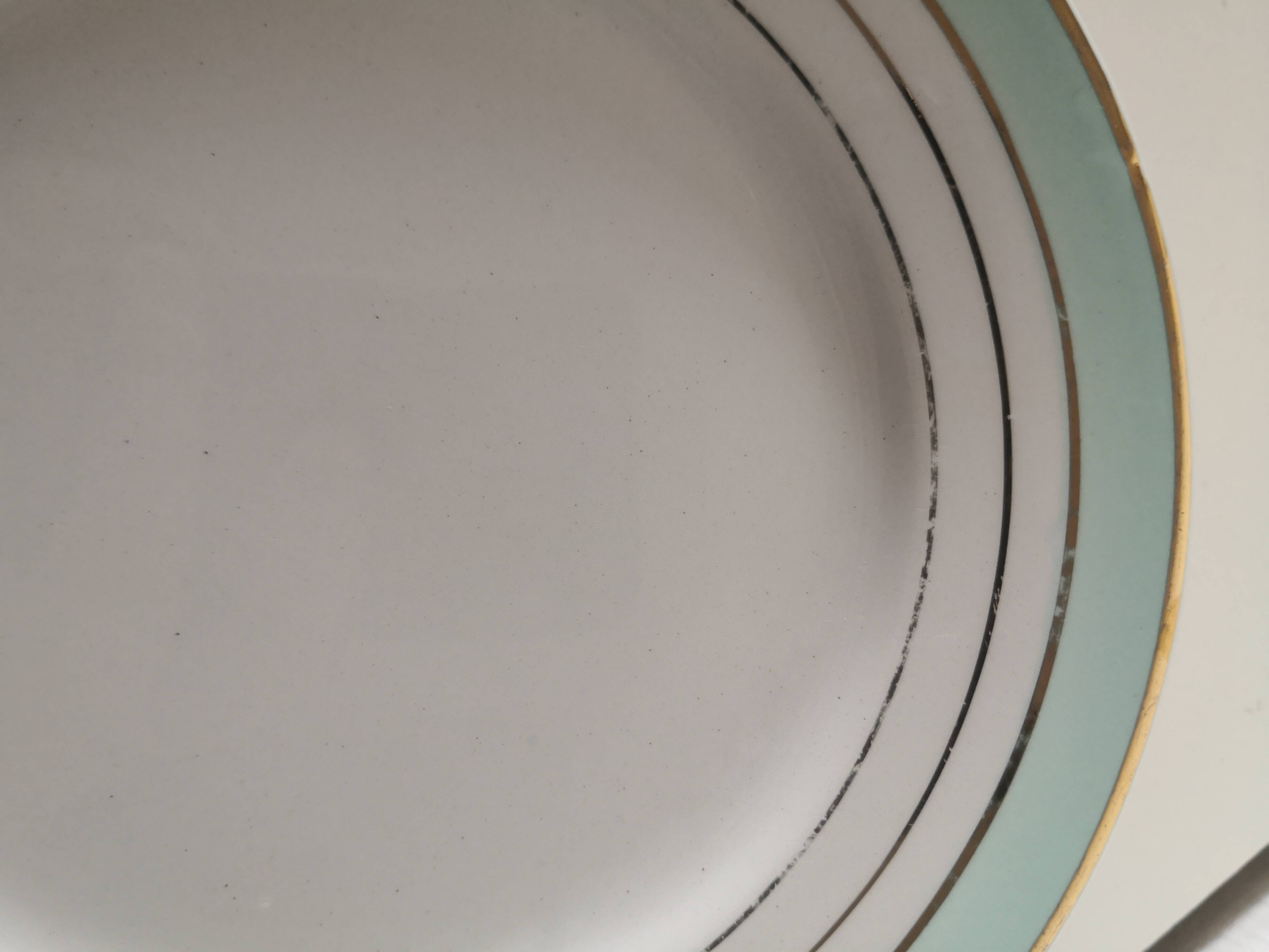 set of 8 Lunéville dessert plates, Regency model, green, white and gold