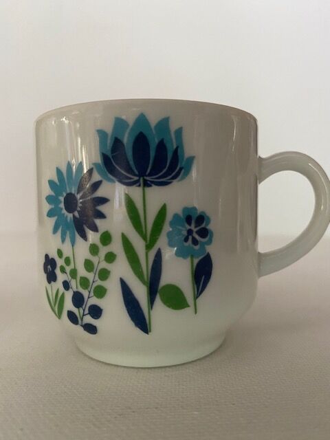 Service à café "BERRY" en porcelaine, à décor de fleurs bleues