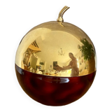 Vintage ice cube apple