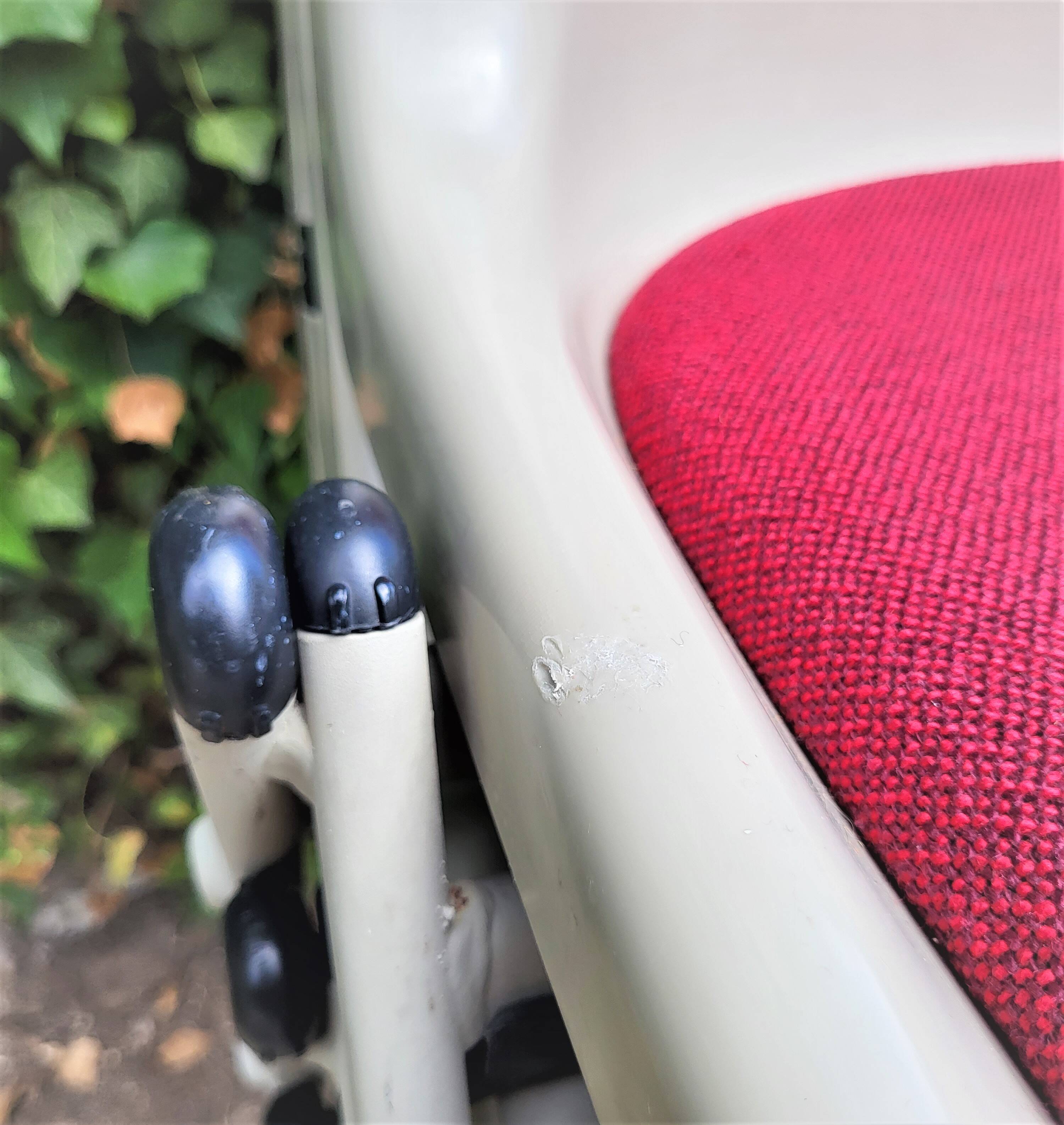 35 “dorsal” designer chair by Emilio Ambasz and Giancarlo Piretti