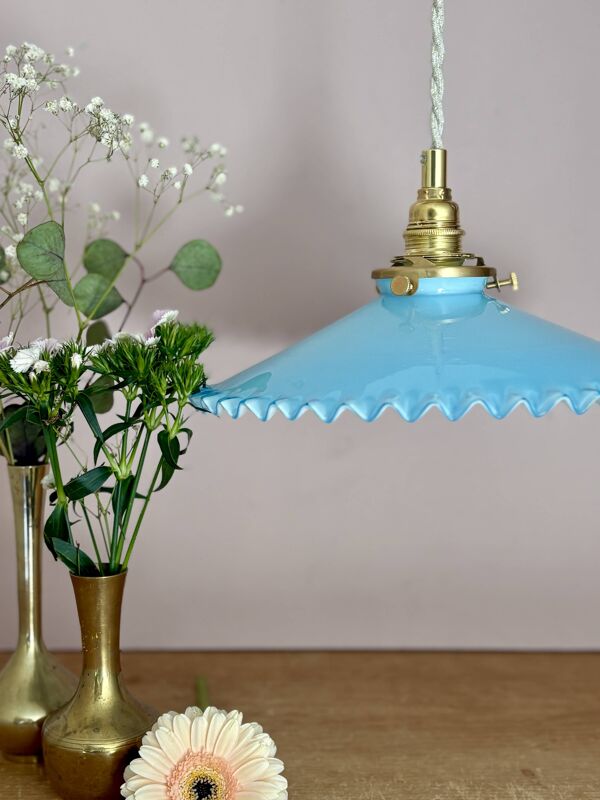 Suspension abat-jour vintage en opaline bleue