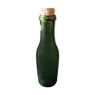 Glass bottle