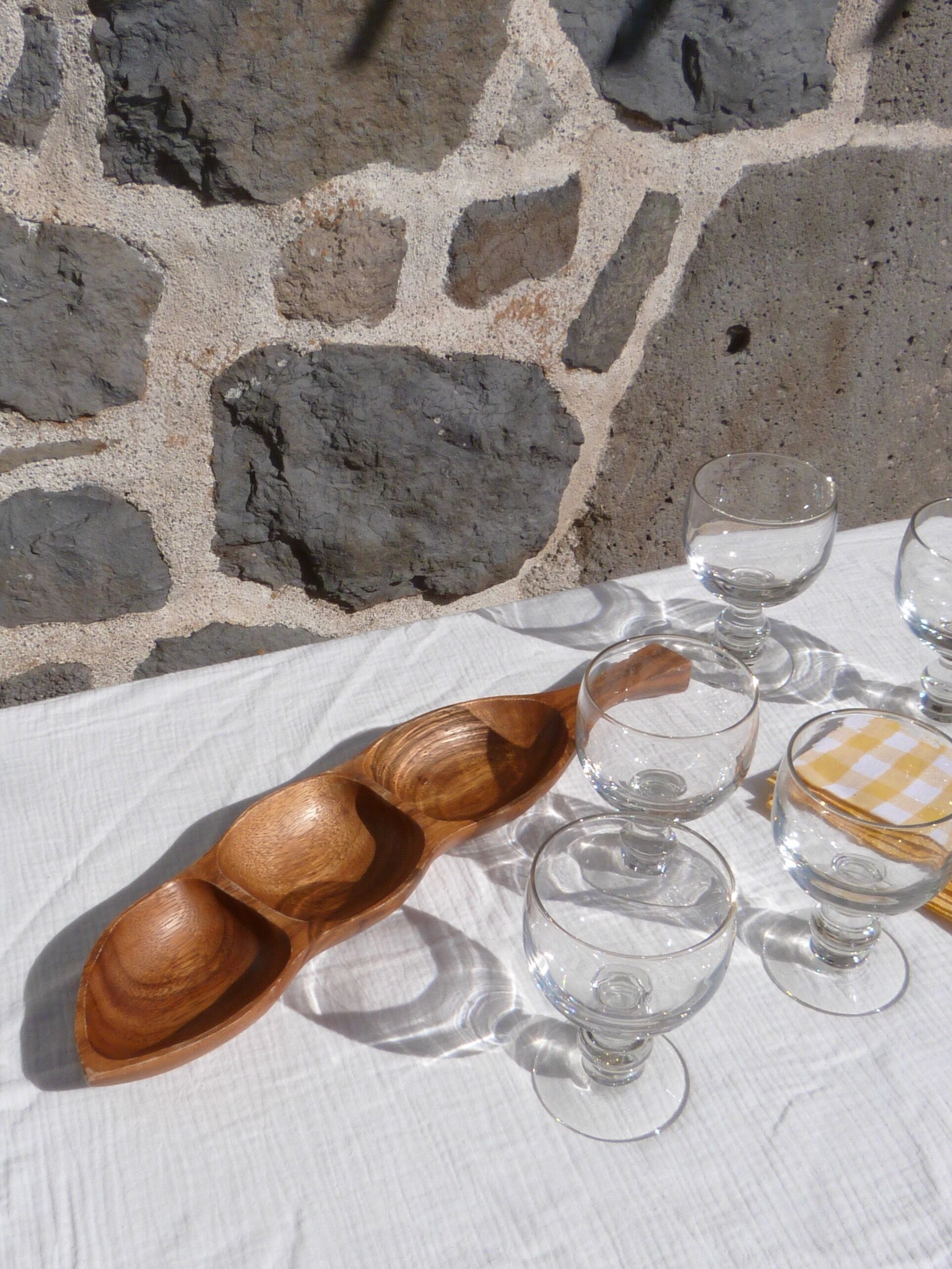 Wooden aperitif dish