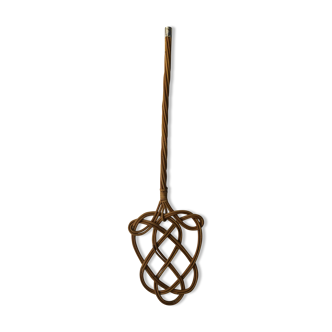 Braided wicker carpet beater