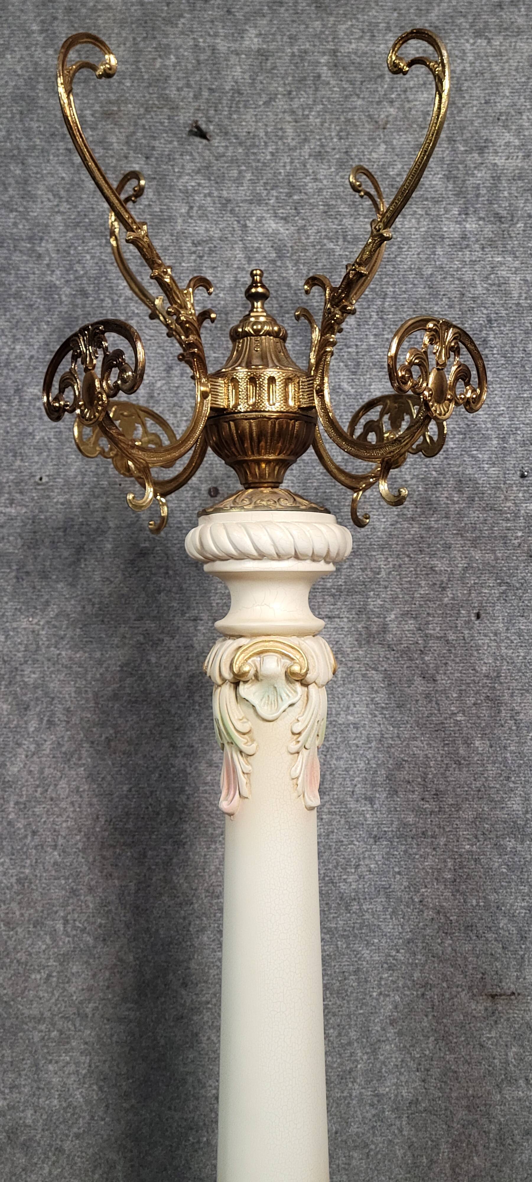 Porte-manteau Vénitien, de style Rococo/Louis XV, en bois laqué