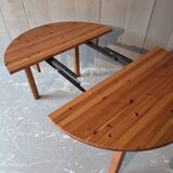 Pine table