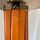Tripod floor lamp