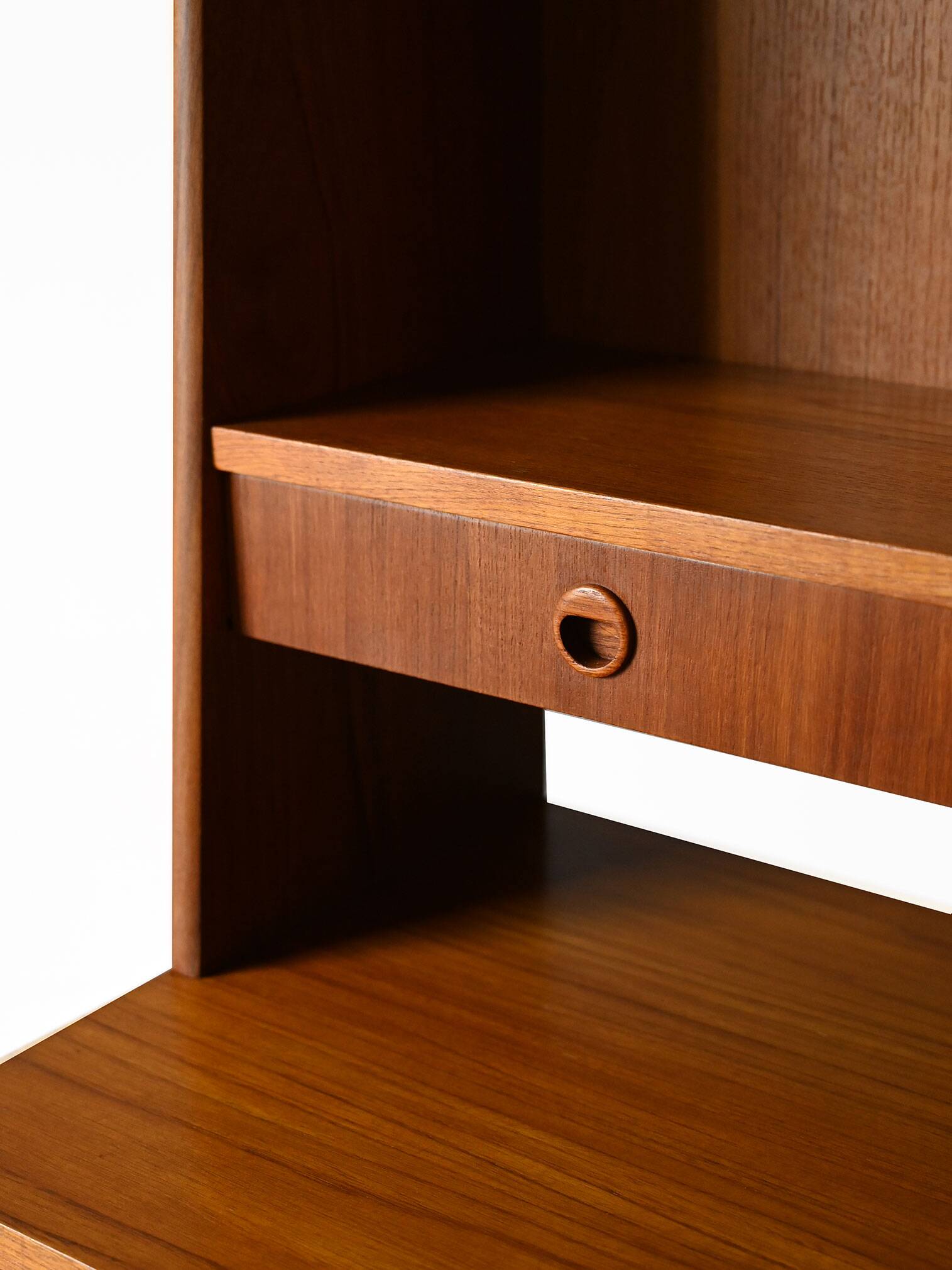 Bookcase with drawers and storage compartment