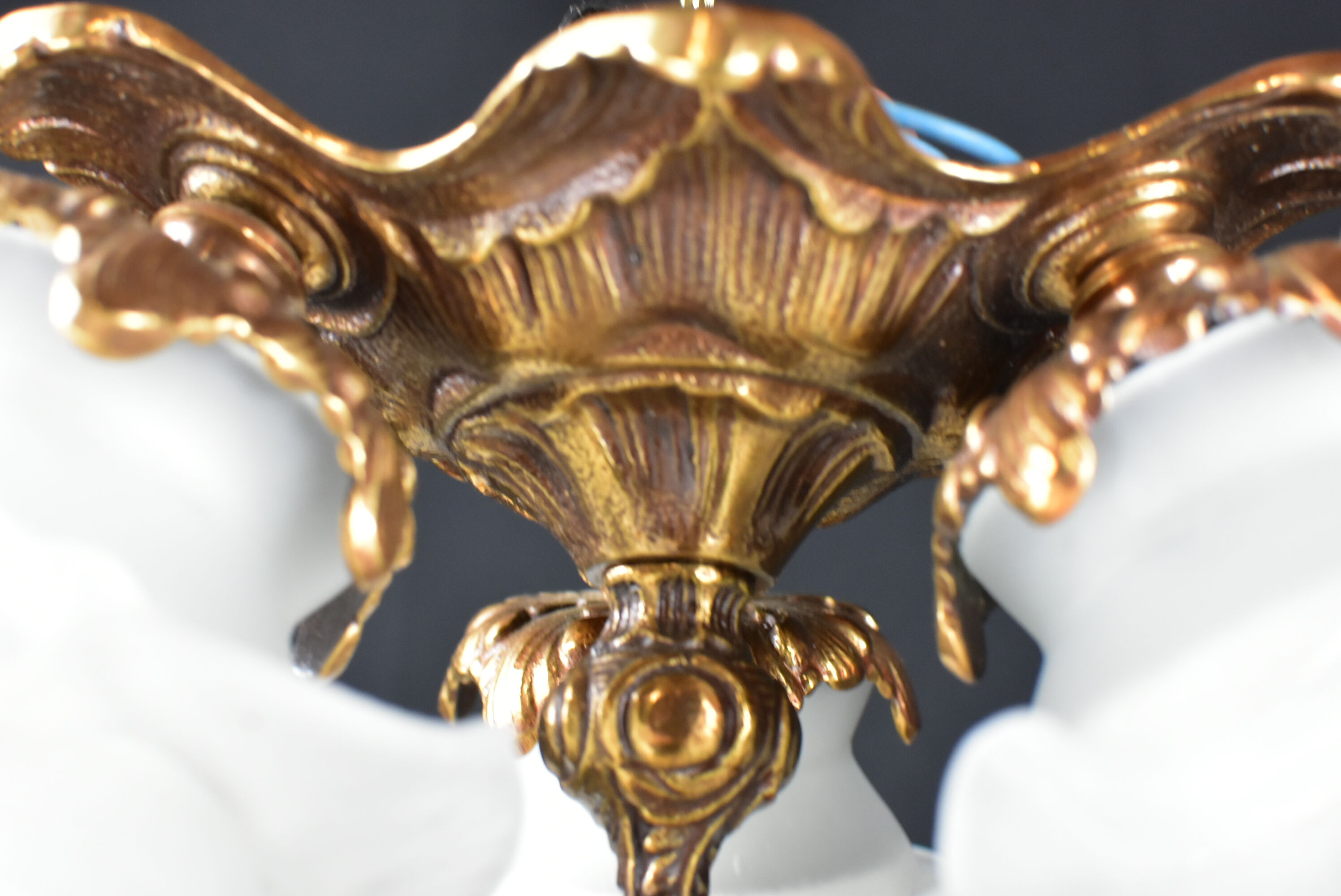 Bronze ceiling lamp 3 lamps glass paste.