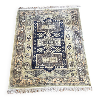 Tapis en laine et soie 140x164cm