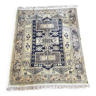 Wool and silk carpet 140x164cm