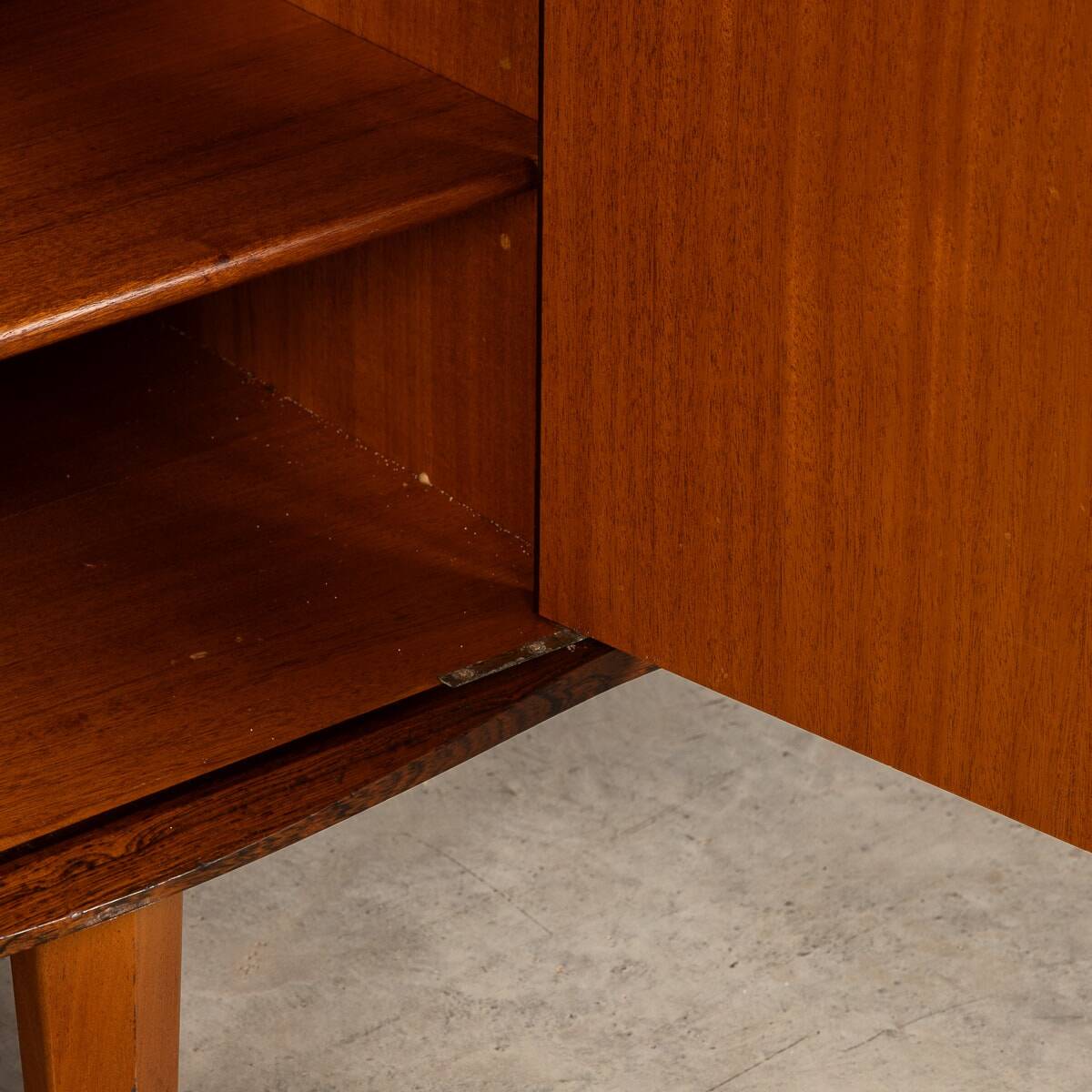20thC ENGLISH ROSEWOOD SIDEBOARD BY GORDON RUSSELL c.1967