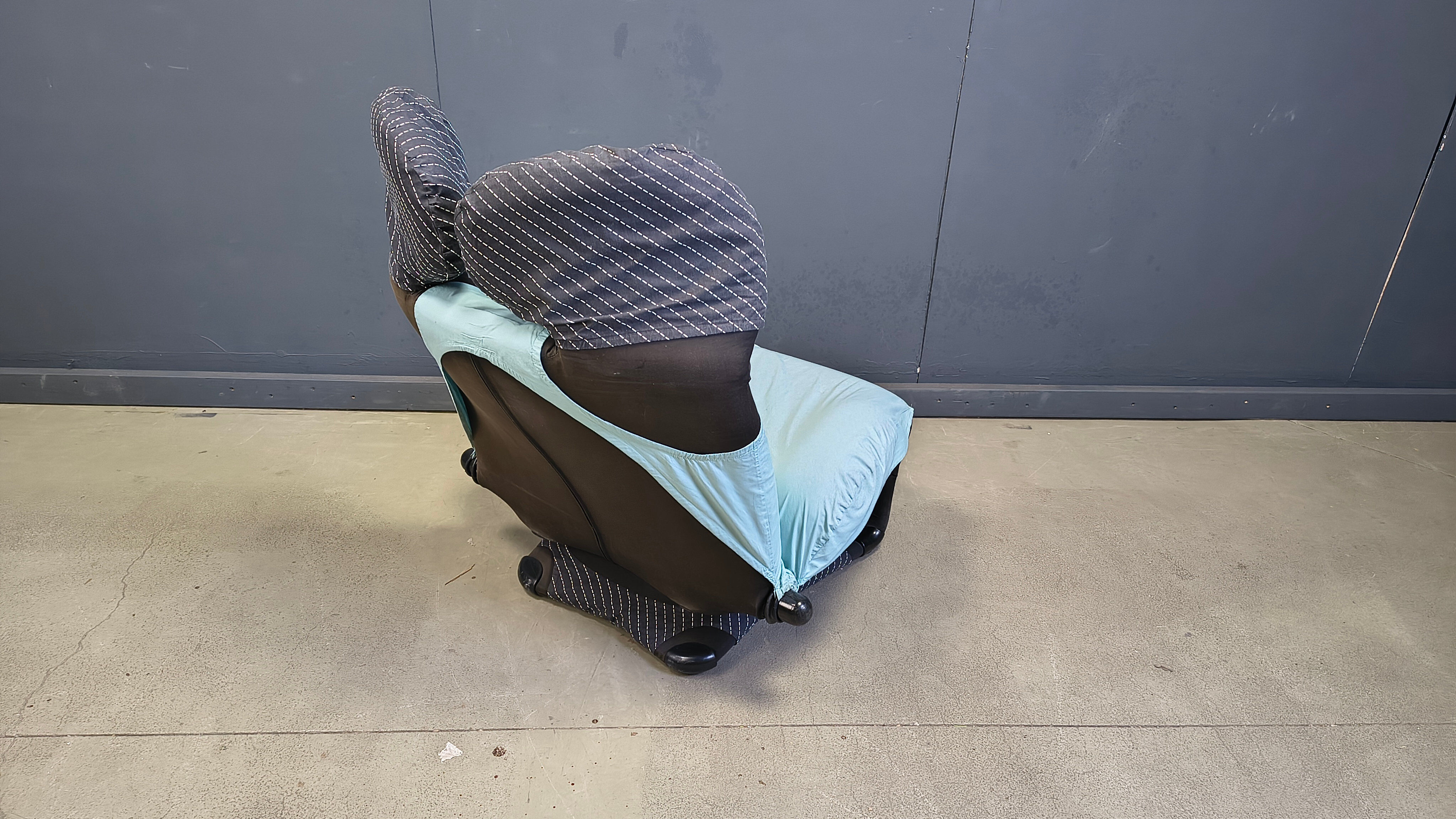 Wink easy chair designed by Toshiyuki Kita for Cassina, 1980s