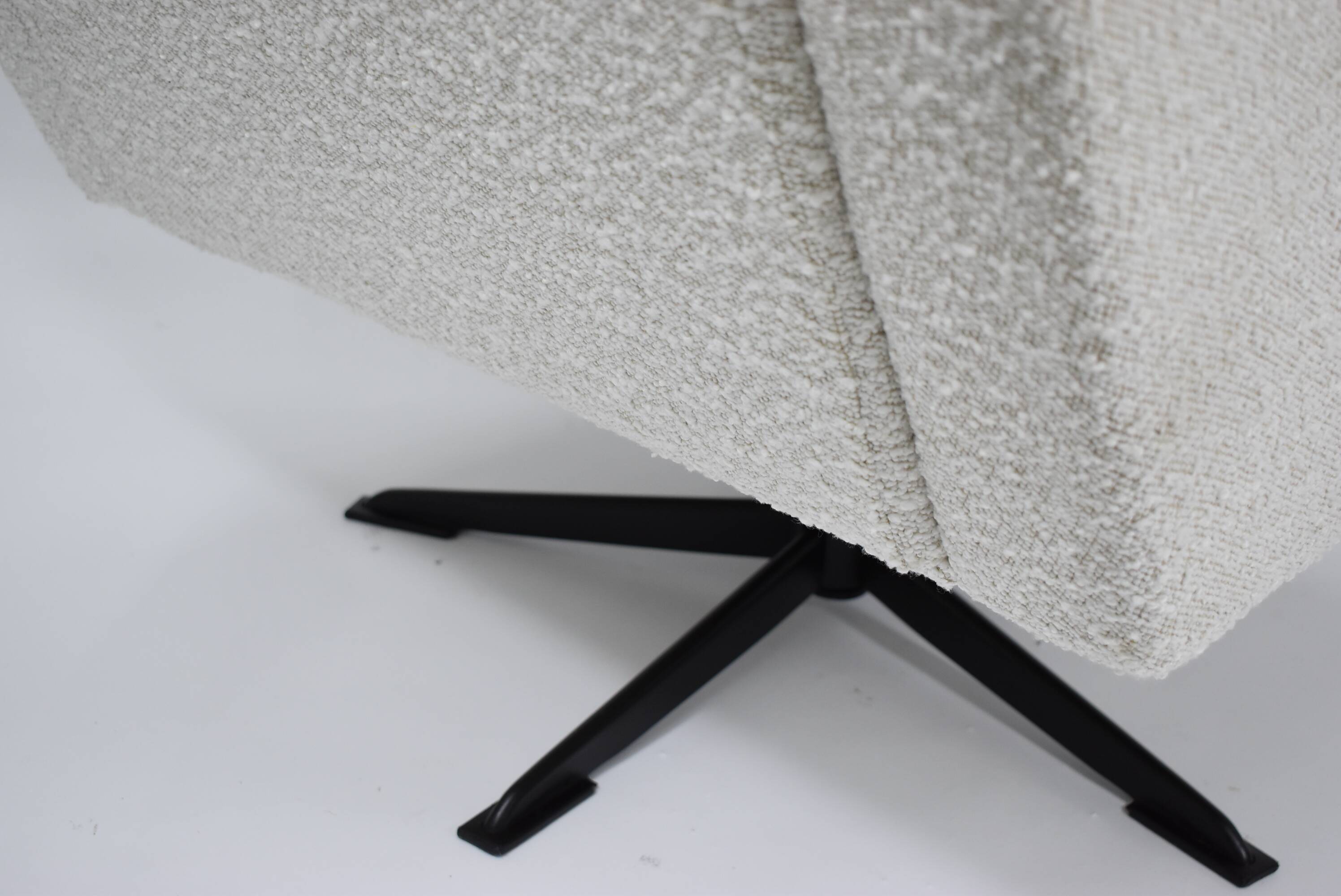 Vintage Deutsche Democratic Republic DDR, 60s, White Bouclé