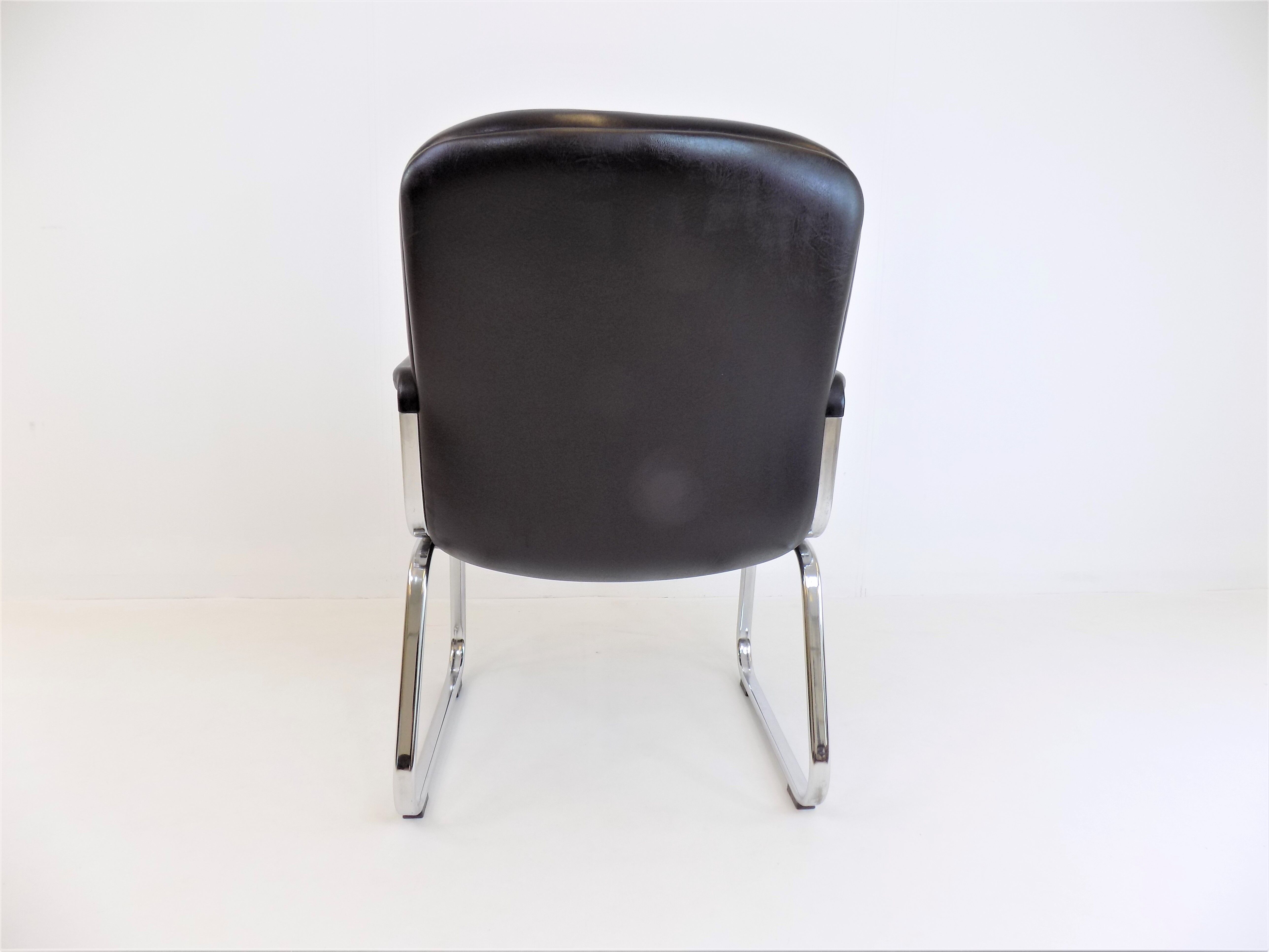 Set of 4 leather office chairs by Grahl