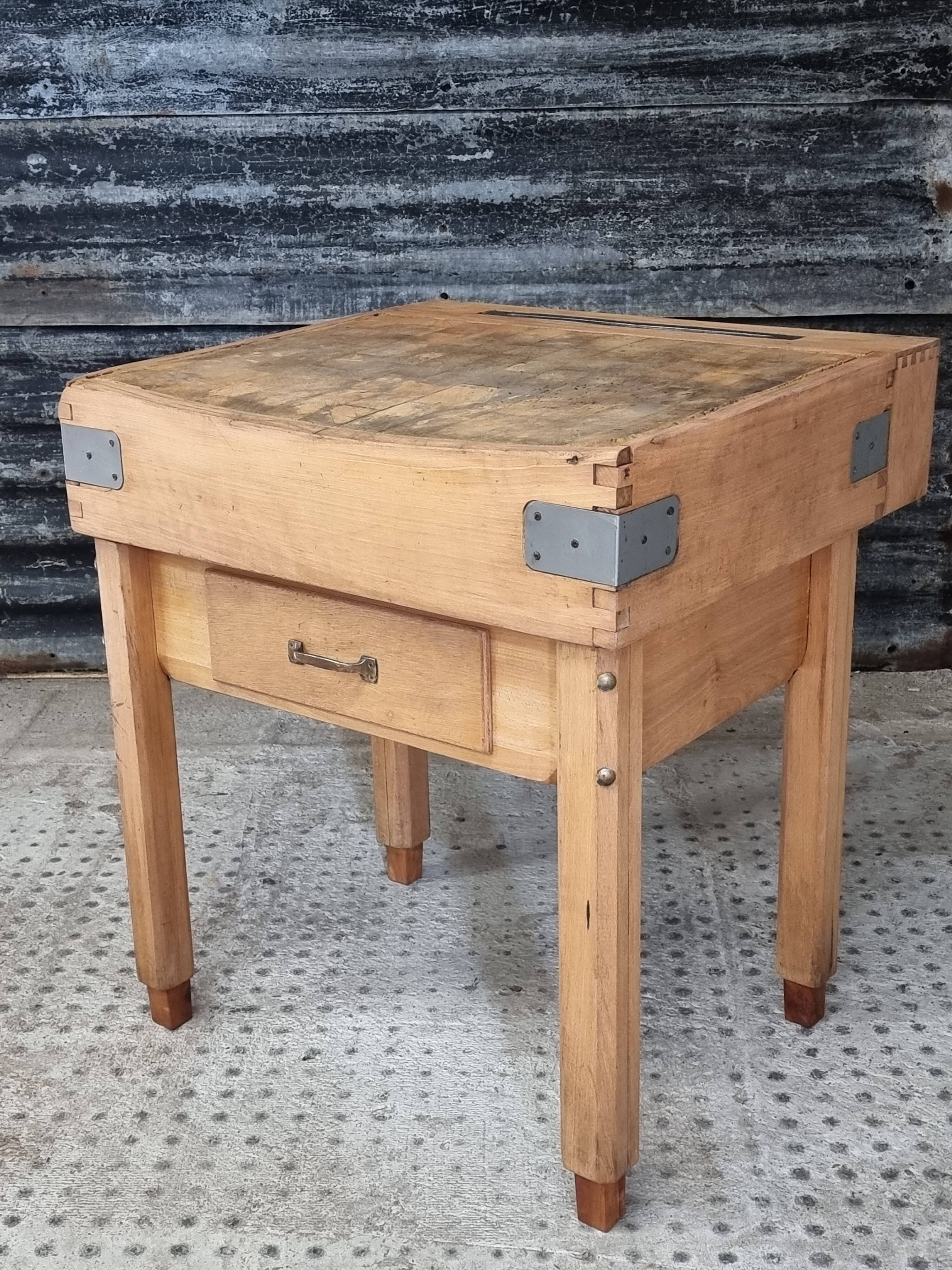 Vintage chopping block butcher table kitchen island