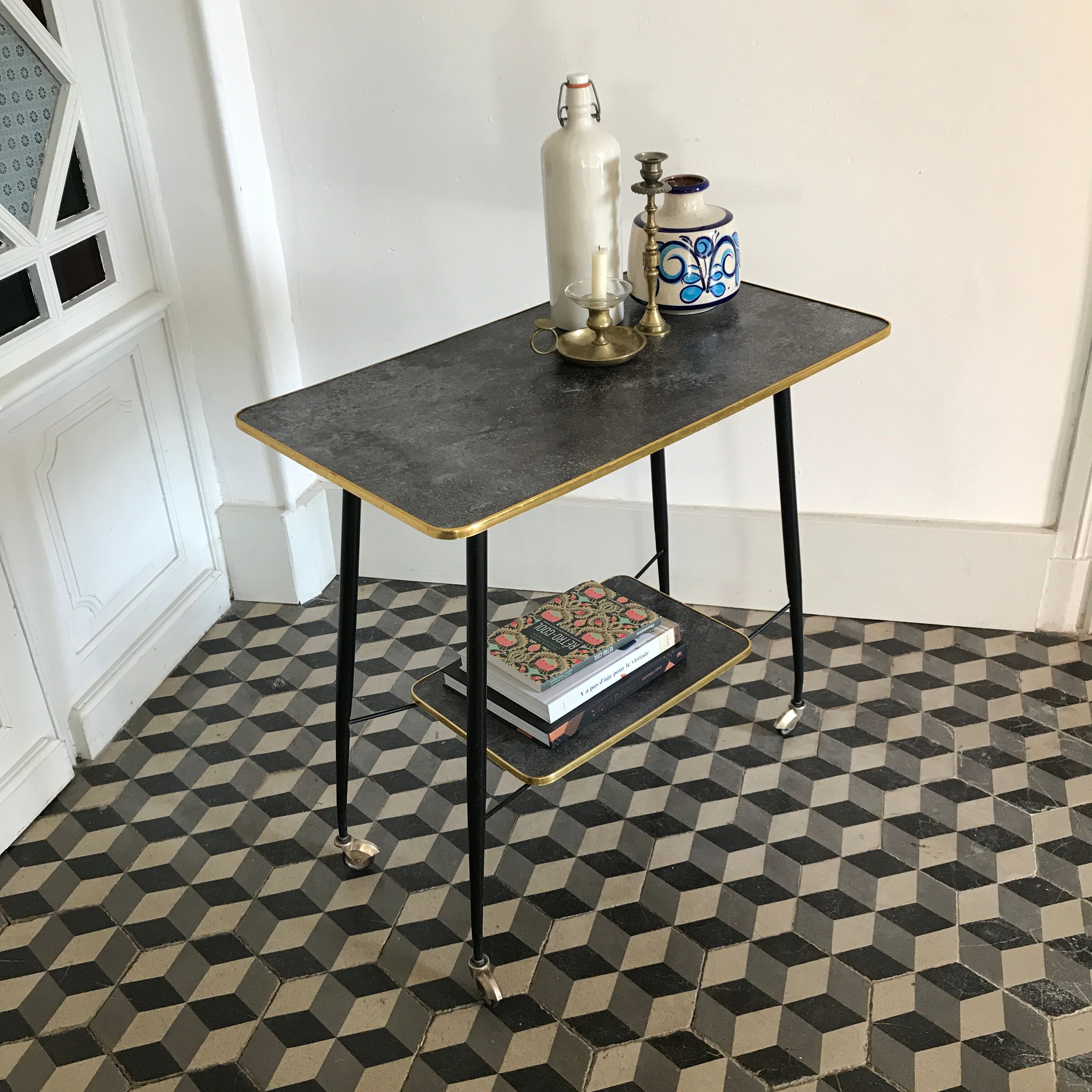 Vintage roller table