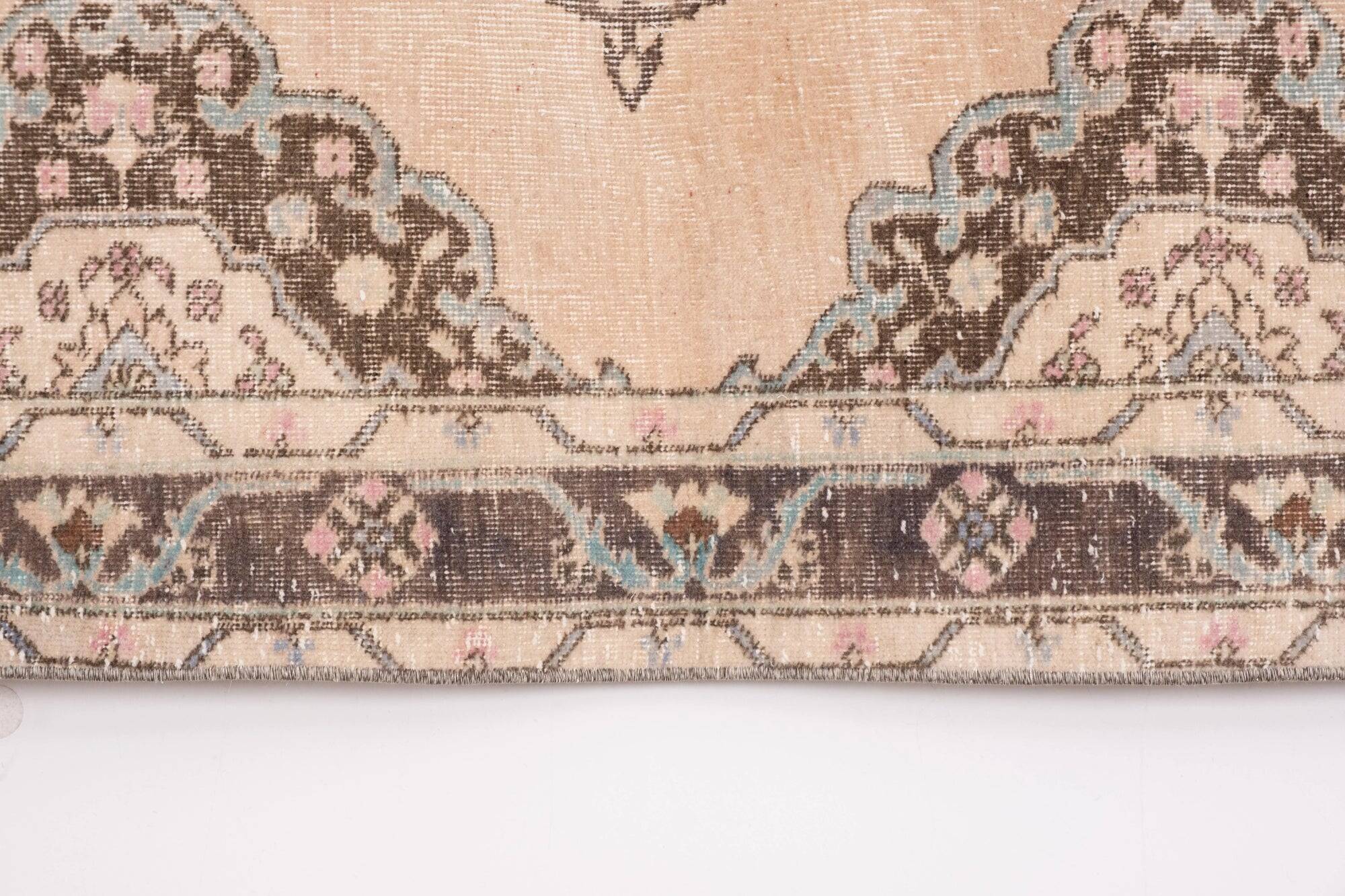 Vintage Turkish hallway rug 137x364 cm