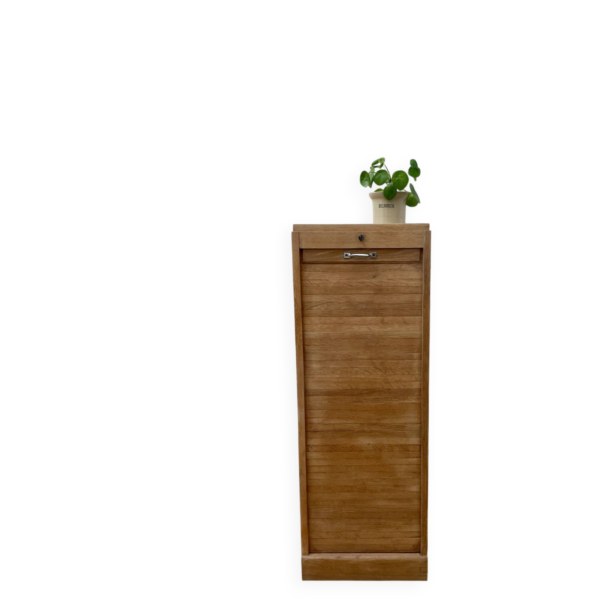Curtain filing cabinet