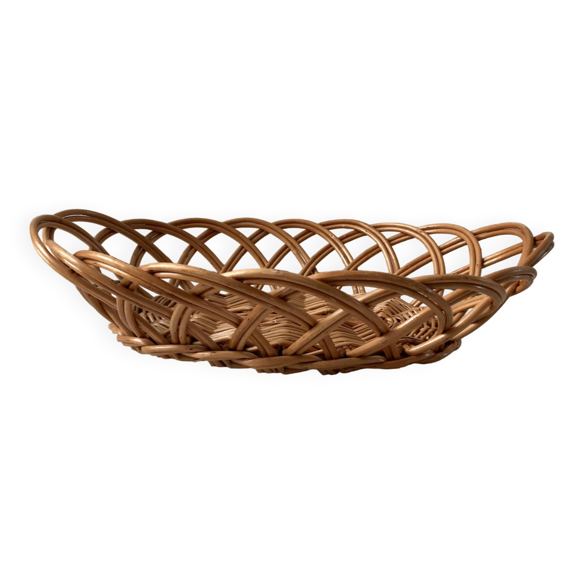 large oval rattan basket vintage 60s-70s