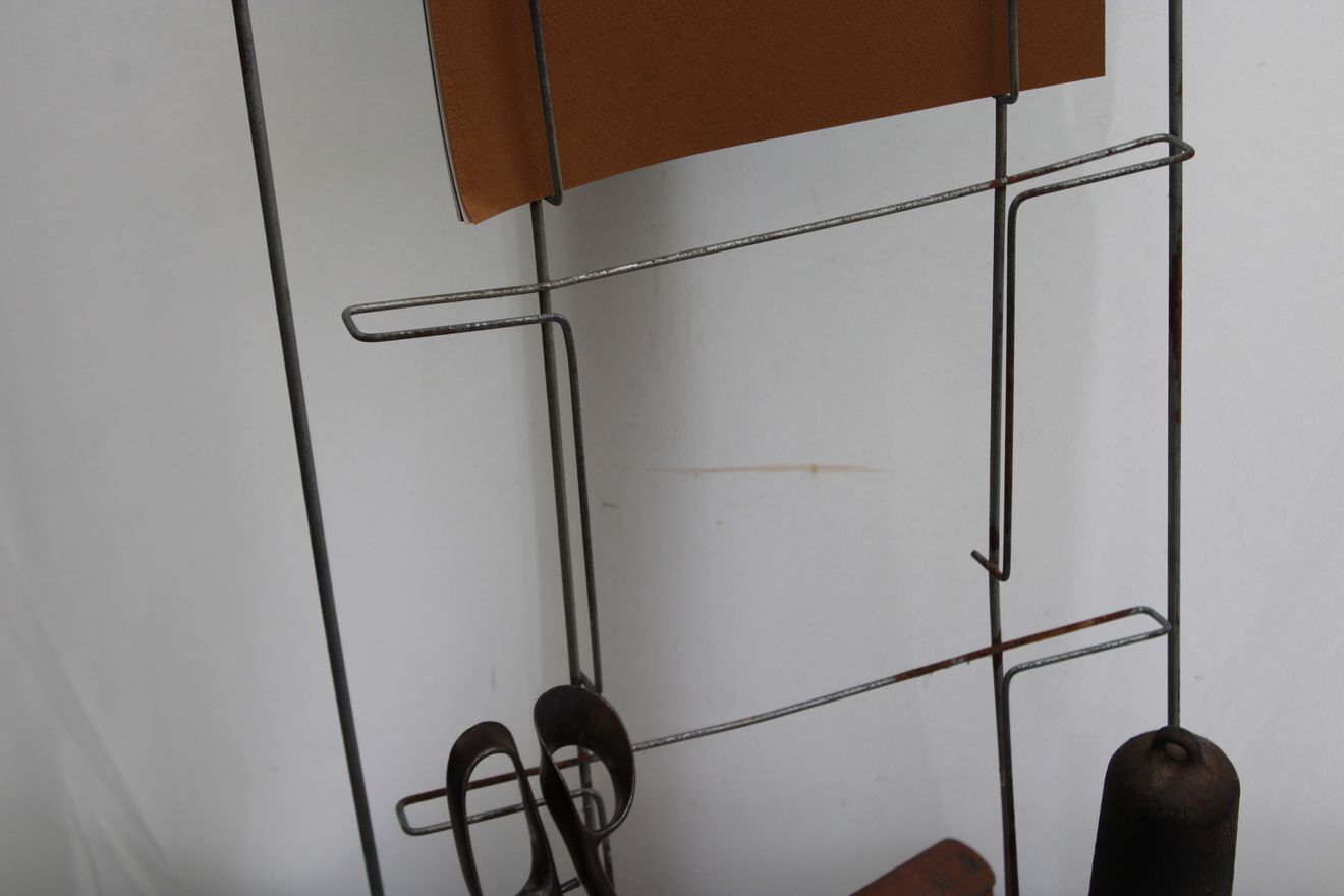 Former metal newspaper display