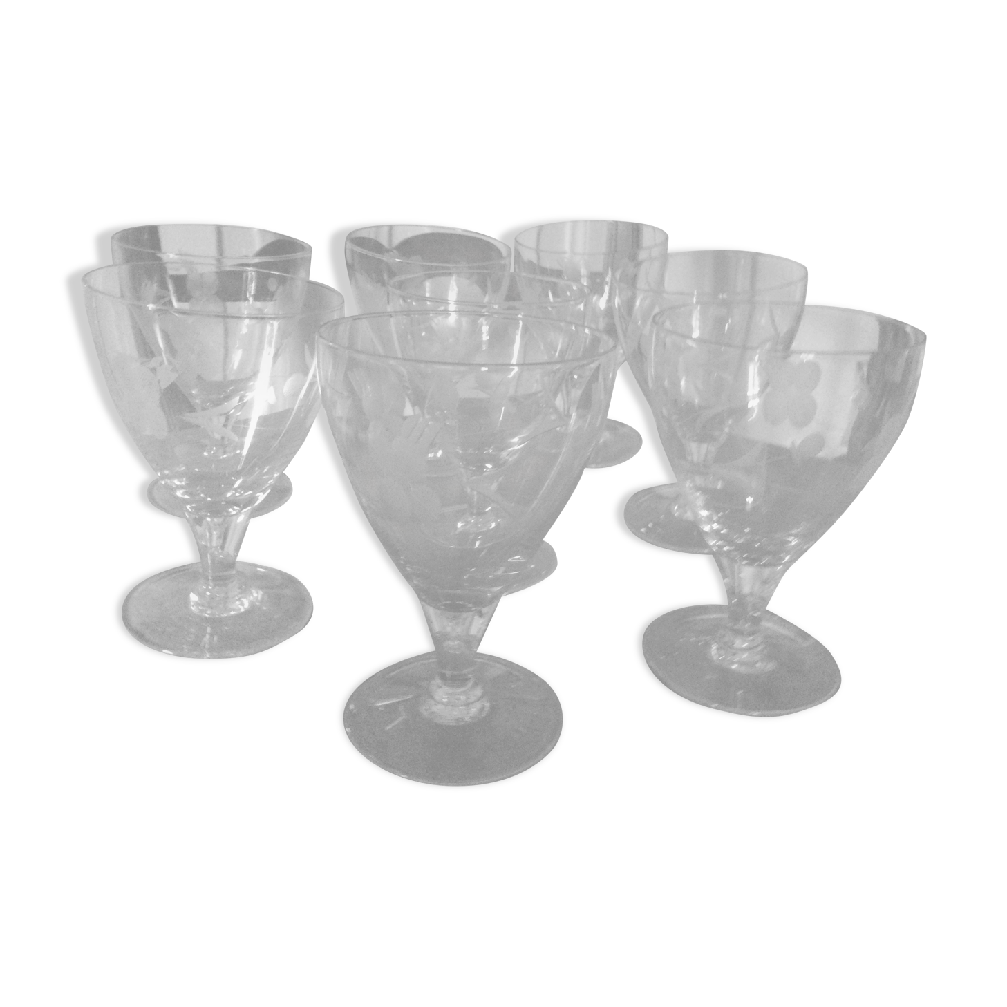 1 set of 8 antique glasses