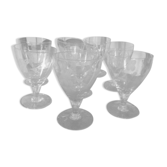 Lot de 8 verres anciens