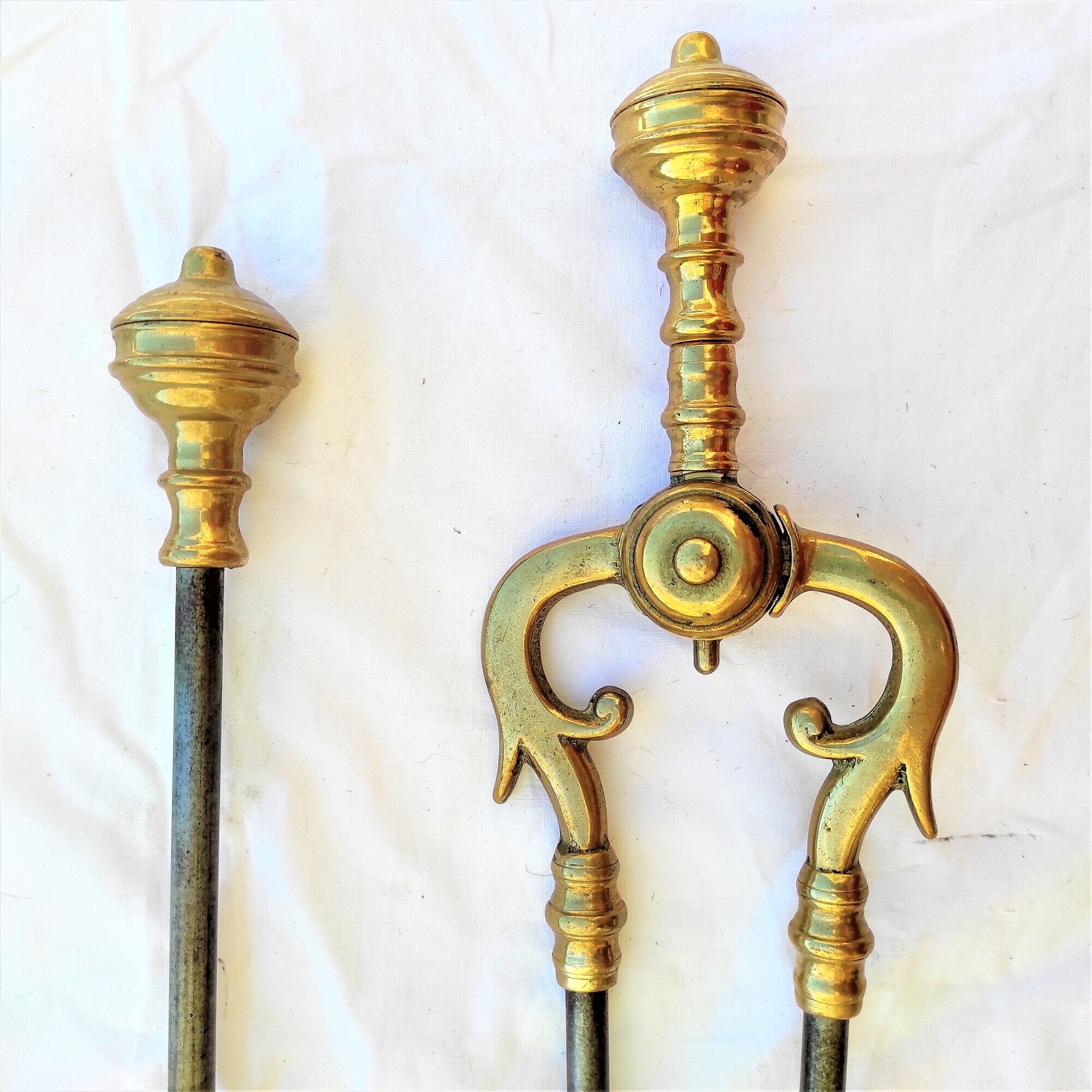 CHIMNEY ACCESSORY : CLAMP / SHOVEL / PICK in iron and brass 1 set of 3 pieces