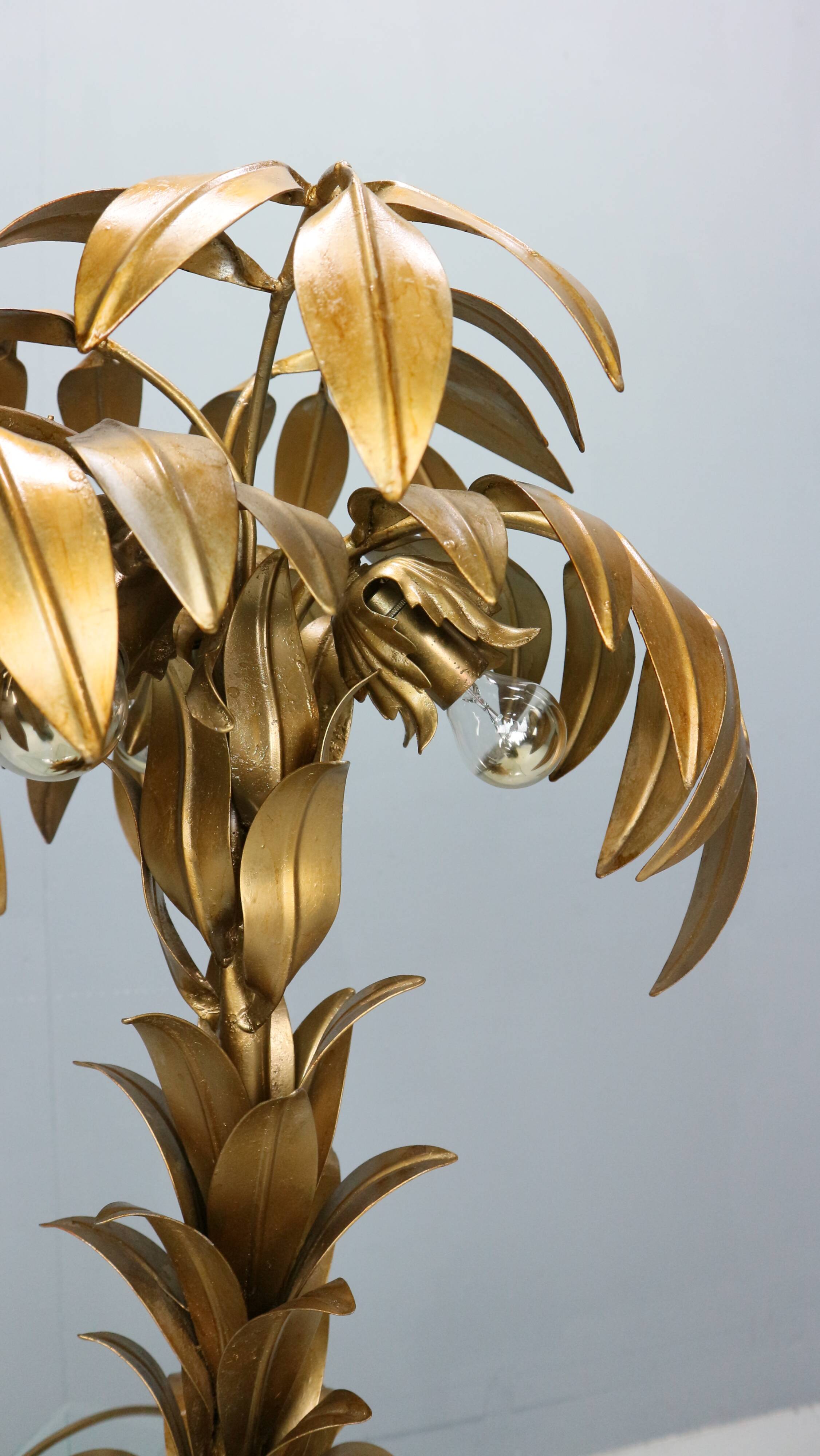 Hollywood regency Hans Kogl palm tree table lamp metal gold gilt 1970