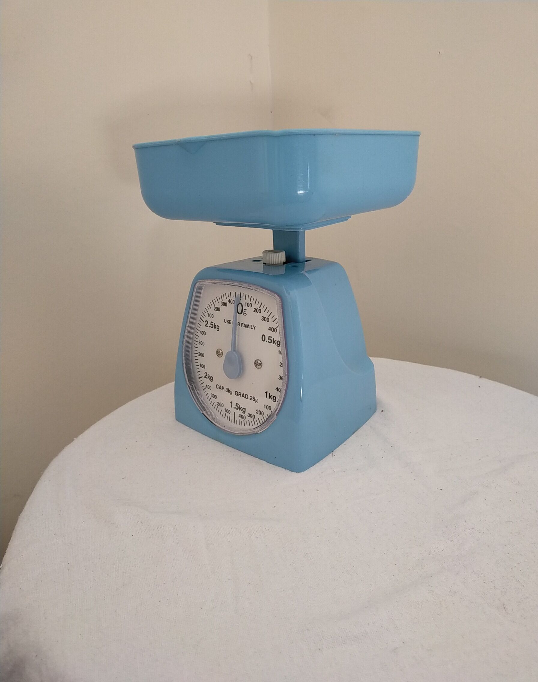 Kitchen scale from the 60s/70s