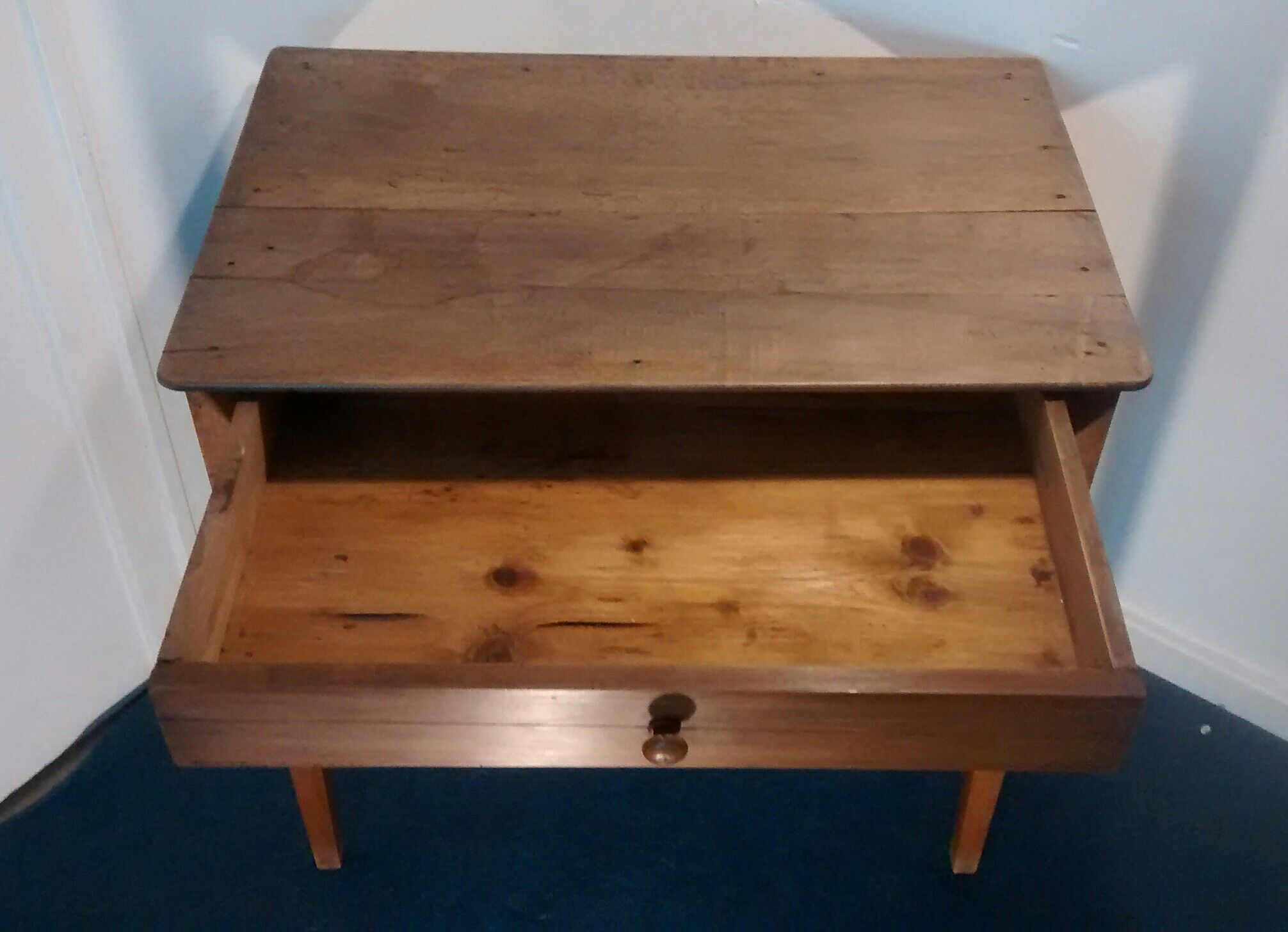 Bureau pieds fuseaux