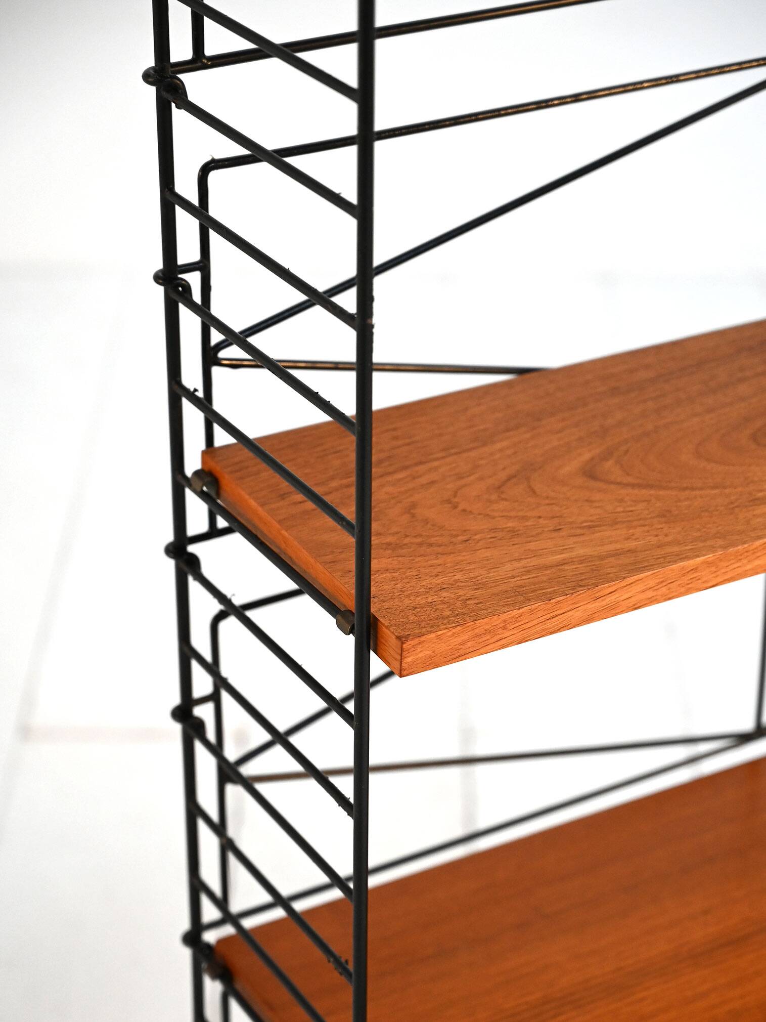 Freestanding Hylla-style shelving unit 1960s