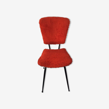 Chaise moumoute rouge