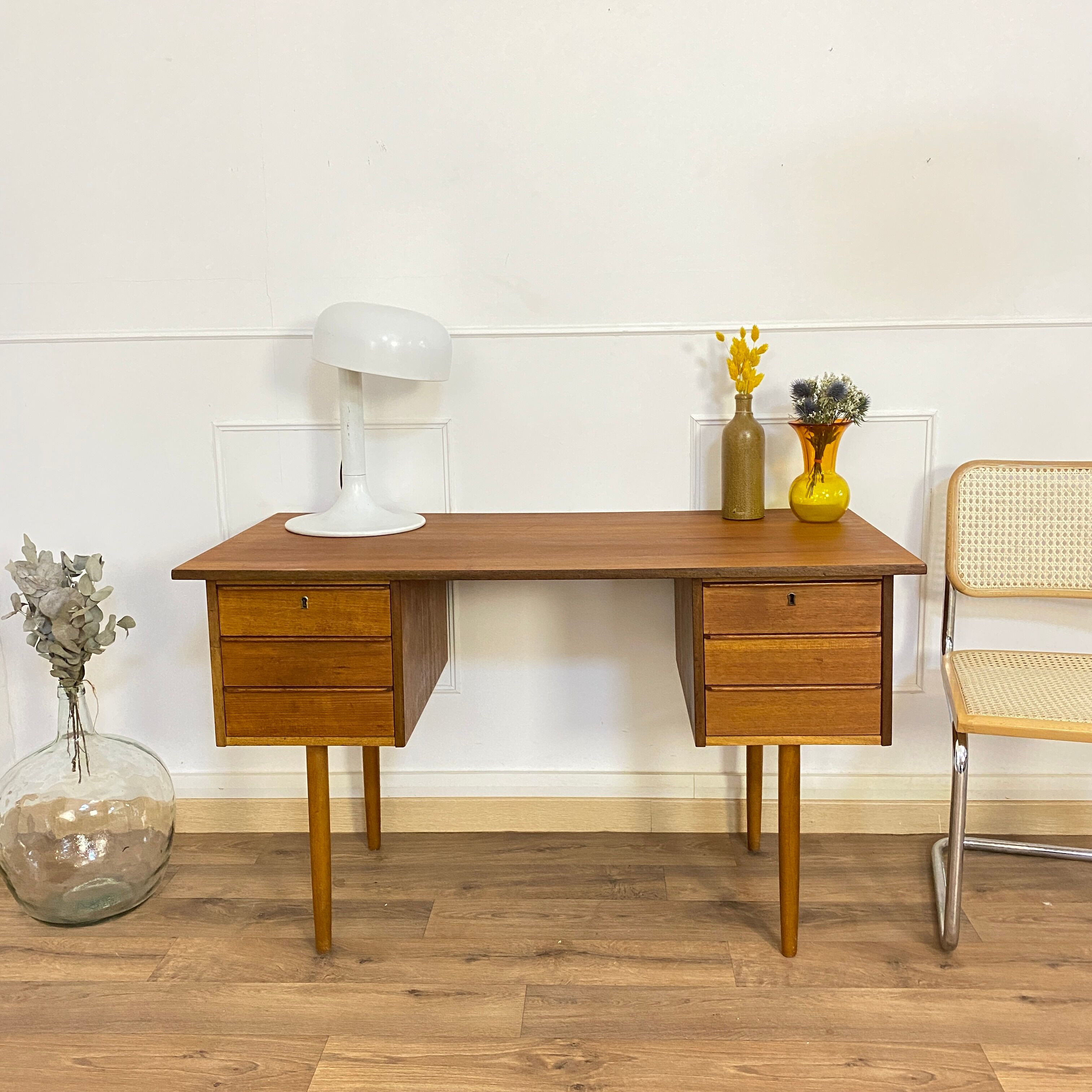 Vintage Scandinavian office