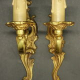 Paire d'appliques à 1 feu style Louis XV