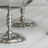 6 silver stainless steel bowls.