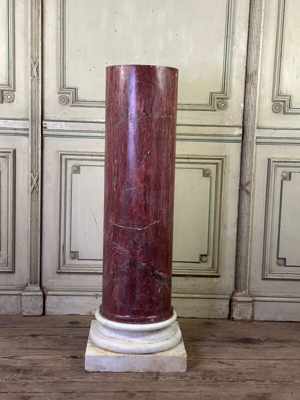 Colonne En Marbre Rose Sur Une Base En Blanc De Carrare Vers 1880