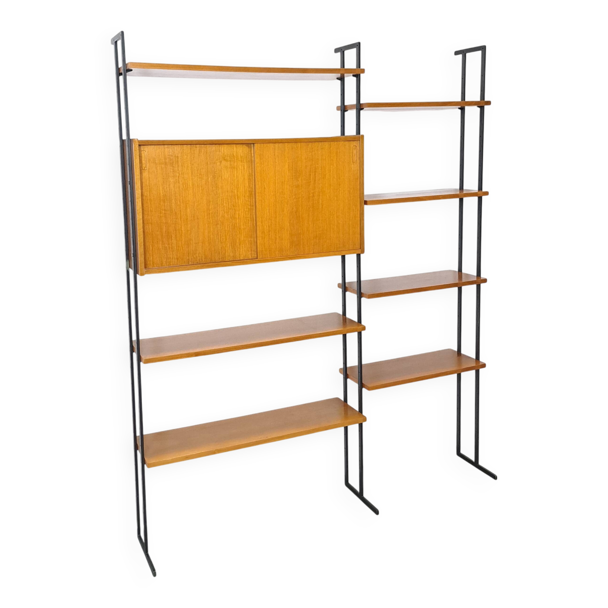 Modulair Omnia wandsysteem, Hilker, teak en zwart staal met legplanken