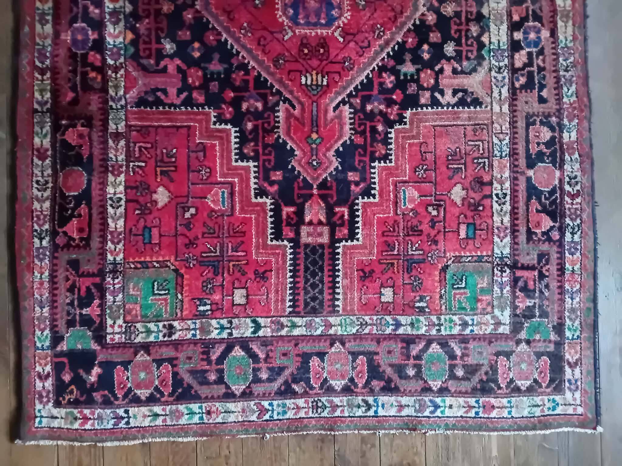Handmade Tuyserkan Persian Rug 230x150cm
