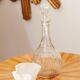 Carafe transparente en verre du milieu du siècle avec bouchon, Europe, années 1960