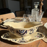 Longchamp iron earth gravy dish