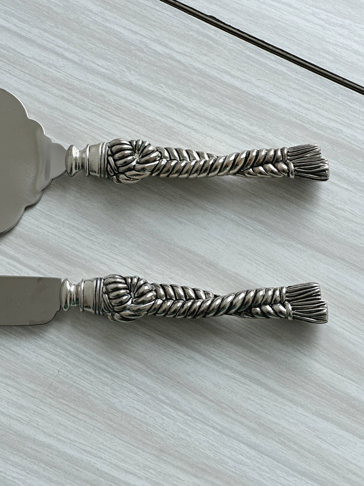 Silver-plated knife and cake server set