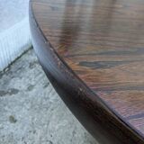 Round table with butterfly extensions