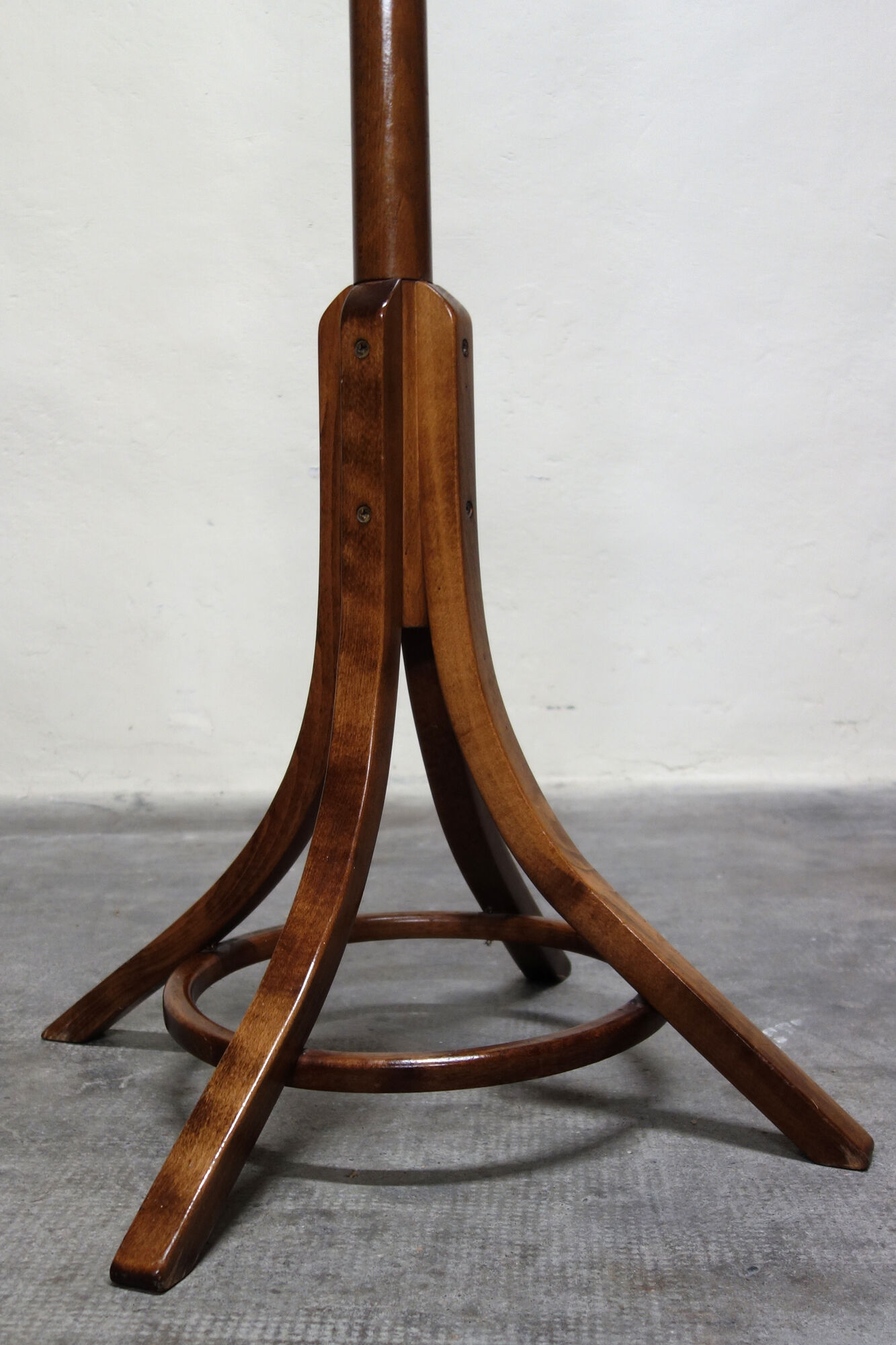 Vintage parrot coat rack