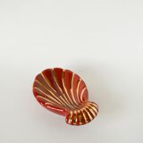 Shell-shaped ceramic catchall, Magdalithe, brick and gold, 1970.